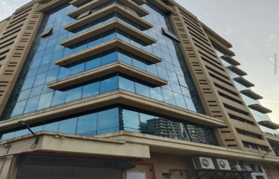 Fully Furnished Commercial Office Space for Rent at Raheja Plaza, Khar West.