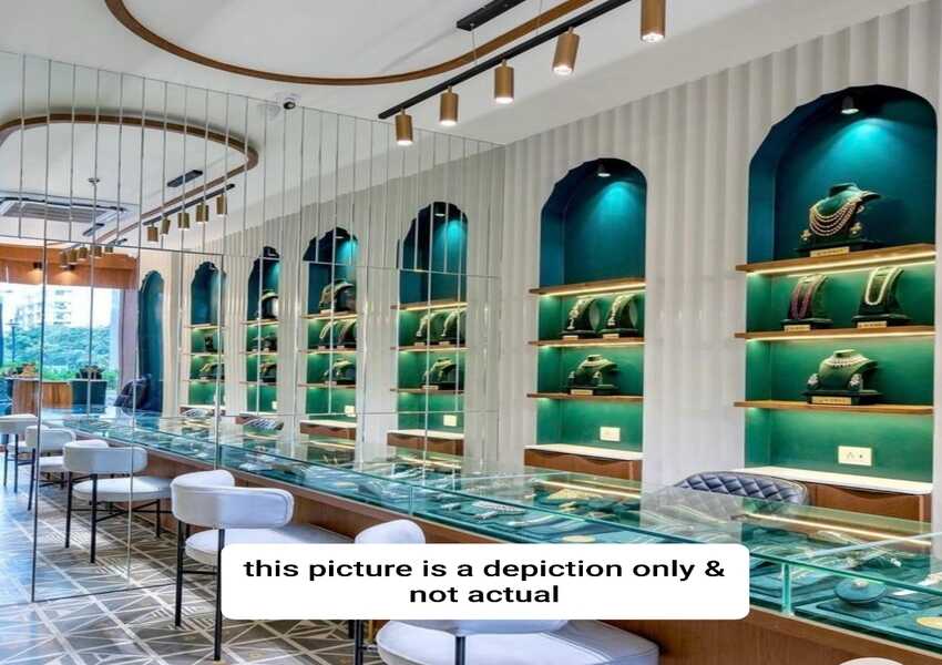 A 3000 sq ft Showroom for Rent on SV Road Malad West near the Bata Showroom
