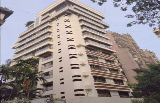 2 BHK Residential Apartment of 950 sq.ft. Carpet Area for Sale at Satguru Shrishti, Bandra West.