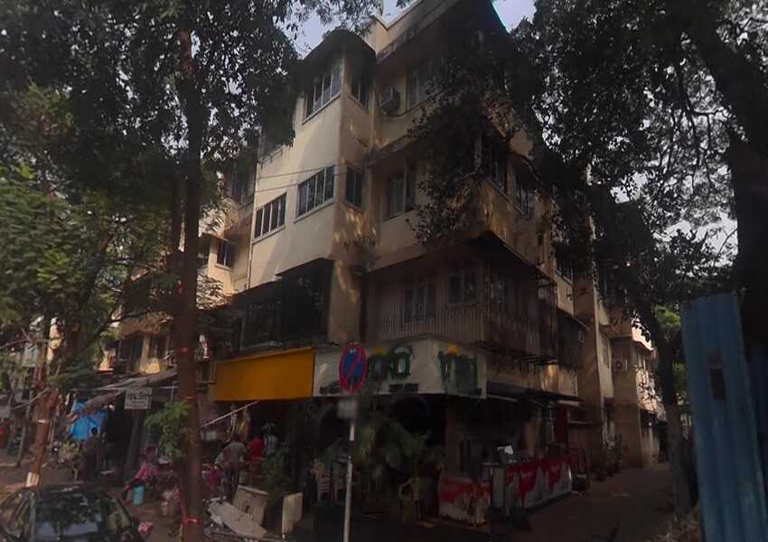 Semi Furnished 3 BHK Residential Apartment for Rent at West View Apartment, Santacruz West.