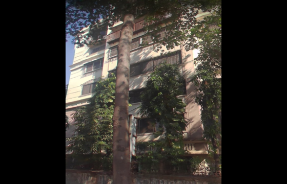 5 bhk For Sale in Juhu Gulmohar Road, Furnished 2500 sq ft Carpet