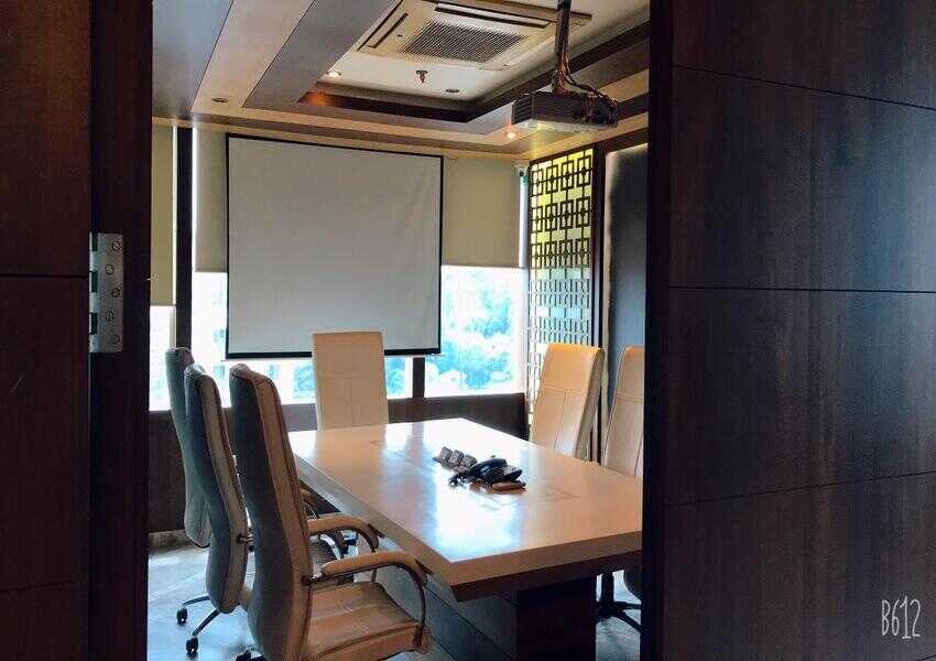 Hubtown Viva Office for Rent 1979 sq ft carpet, on the Western Express Highway