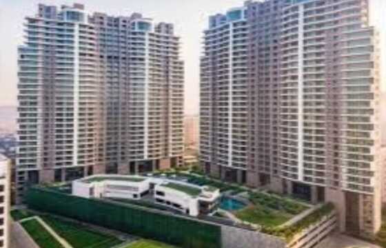 4 BHK Residential Apartment for Sale at Windsor Grande, Andheri West.