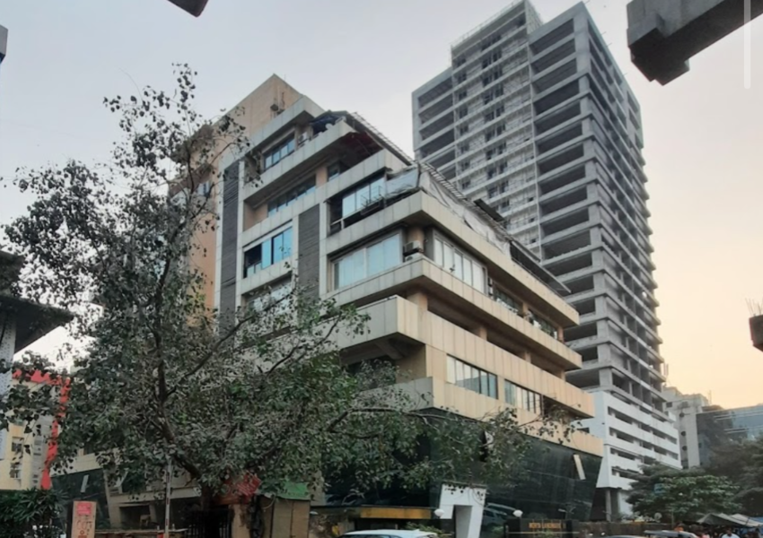 Commercial Office Space 7000 sq.ft. Total Area with Terrace for Rent at Morya Landmark, Andheri West.