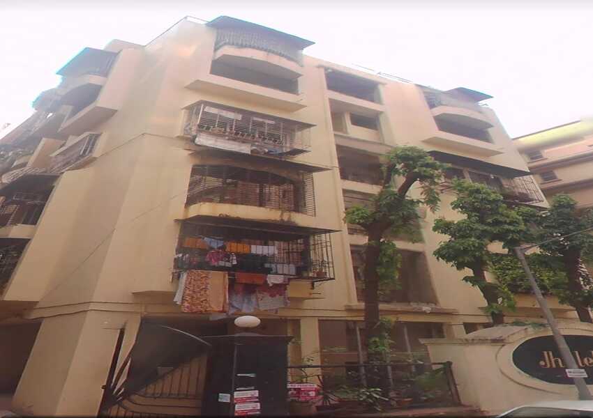 1.5 BHK Residential Apartment for Sale at Jhulelal Apartments, Bandra West.