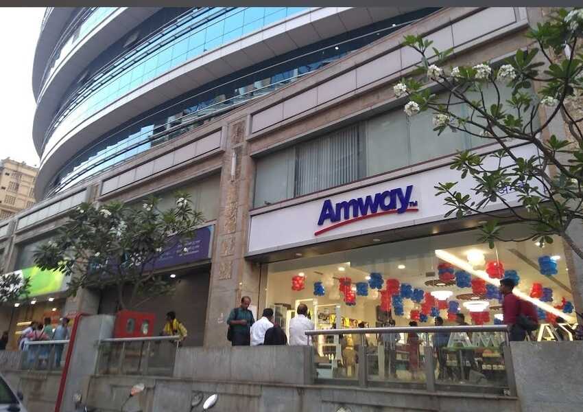 Commercial Office Space of 350 sq.ft Area for Sale at Hubtown Solaris, Andheri East.