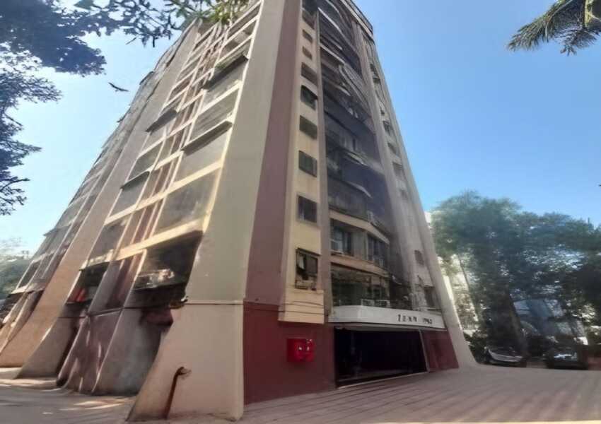 Semi Furnished 3 BHK Sea View Apartment+ Terrace of 2000 Carpet Area for Rent at Cliff Tower, Andheri West.