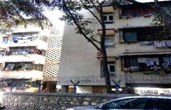 3 BHK Residential Apartment of 1050 sq.ft. Carpet Area for Sale Shabnam CHS, Juhu.