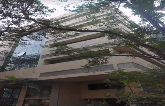 Pre Leased Fully Furnished Commercial Office Space of 1100 sq.ft. Carpet Area for Rent at Raheja Plaza, Andheri West.