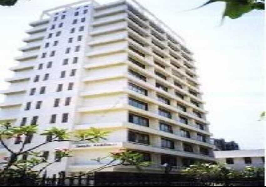 4 BHK Residential Apartment with Servant Room of 2200 sq.ft. Carpet Area for Rent at Sanghi Residenncy, Prabhadevi.