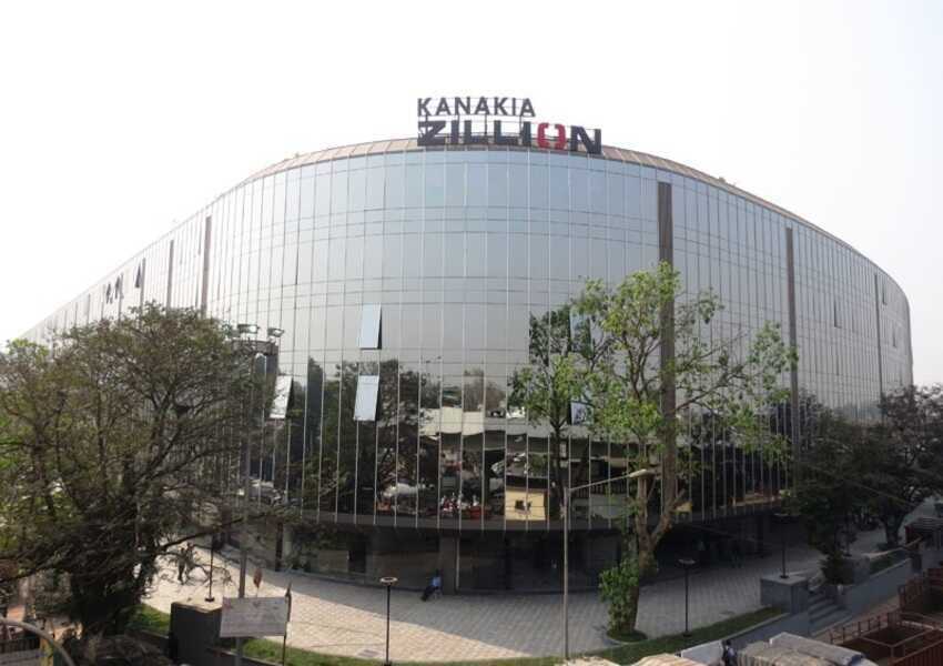 Commercial Office Space of 2000 sq.ft. Carpet Area for Sale at Kanakia Zillion, Kurla West.