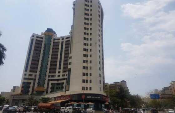 Fully Furnished 3.5 BHK Residential Apartment for Sale at Meera Towers, Andheri West.
