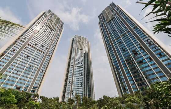 Fully Furnished 3 BHK Residential Apartment for Sale at Oberoi Esquire, Goregaon East