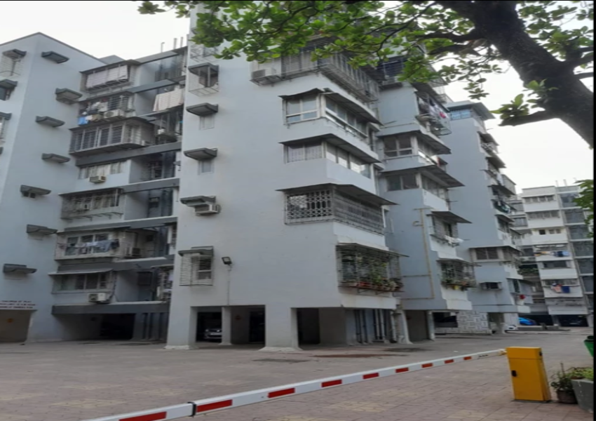 2 BHK converted to 1 BHK Residential Apartment of 850 sq.ft. Area for Sale at Karachi Society, Juhu.