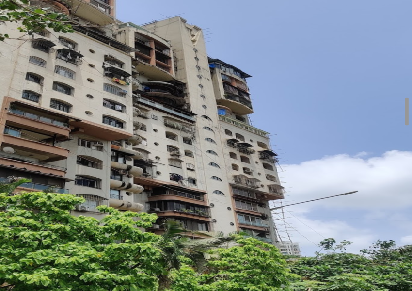 2+2 BHK Jodi Apartment of 1600 sq.ft. Area for Sale at Brookhill Tower, Lokhandwala Complex, Andheri West.