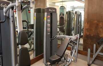 4 bhk for Rent in Prime building in JVPD Juhu Scheme 2880 sq ft Built up area