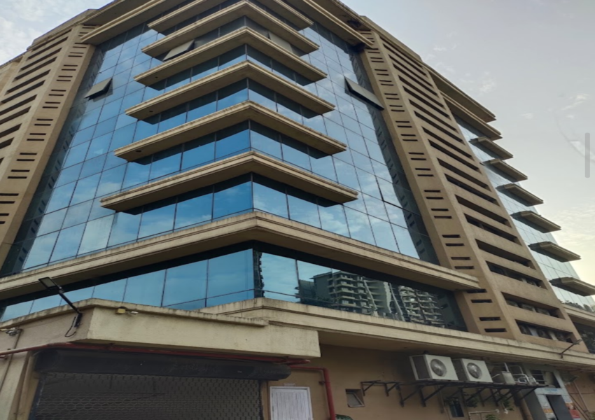 Commercial Office Space for Rent at Raheja Plaza, Khar West.