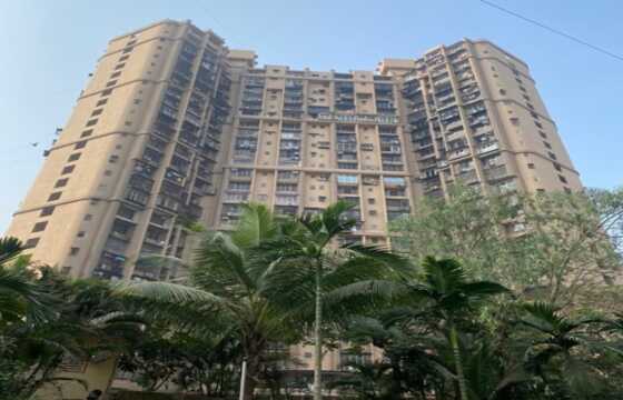 3 BHK Residential Apartment for Rent at Beverly Hills, Lokhandwala, Andheri West.