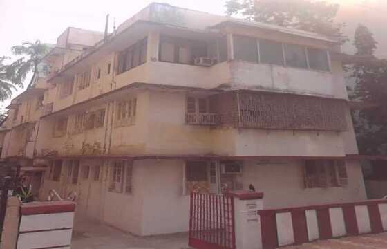 3 BHK Residential Apartment of 1100sqft Carpet Area for Sale at  Saphire Apartment, 21st Road, Bandra West