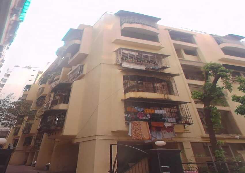 1.5 BHK Residential Apartment of approx. 680 sq.ft. Area for Sale at Jhulelal Apartments, Khar West.