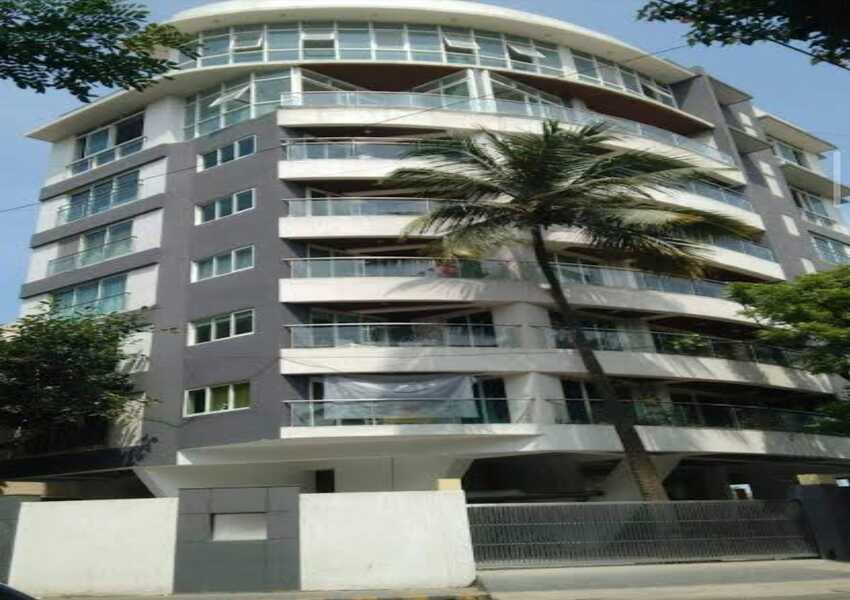 Semi Furnished 4 BHK Residential Apartment for Rent at Kakad Mansion Apartment, Santacruz West.