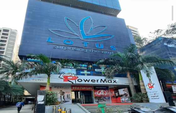 Fully Furnished Commercial Office Space of 675 sq.ft. Area for Sale at Lotus Trade Centre, Andheri West.