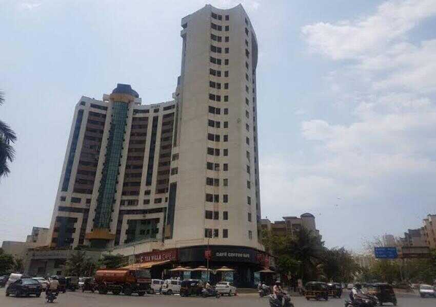 Fully Furnished 3.5 BHK Residential Apartment for Sale at Meera Towers, Andheri West.