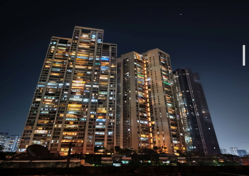 Fully Furnished 3.5 BHK Residential Apartment for Rent at Imperial Heights, Goregaon West.