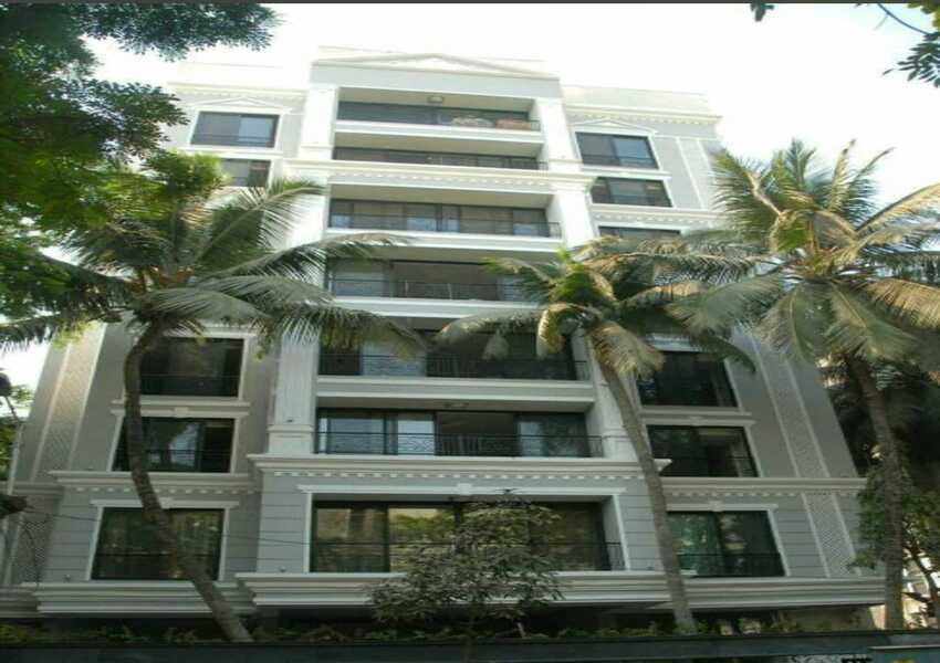 4 BHK Residential Apartment of 1800 sq.ft. Carpet Area for Sale at Imperial Windsor, Juhu