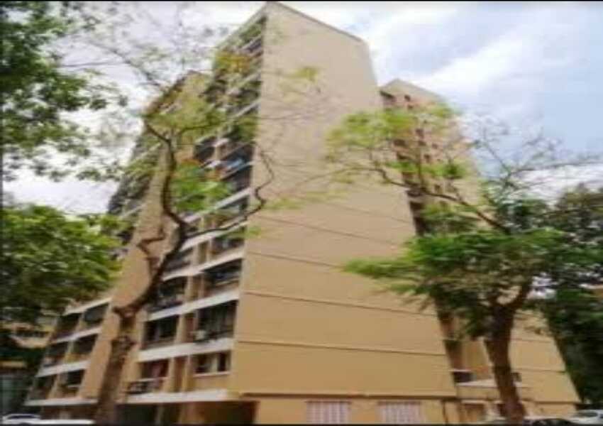 2 BHK Residential Apartment for Sale at Suman Tower, Andheri West.