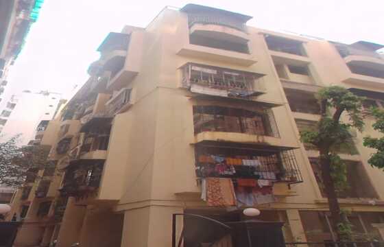 1.5 BHK Residential Apartment of approx. 680 sq.ft. Area for Sale at Jhulelal Apartments, Khar West.
