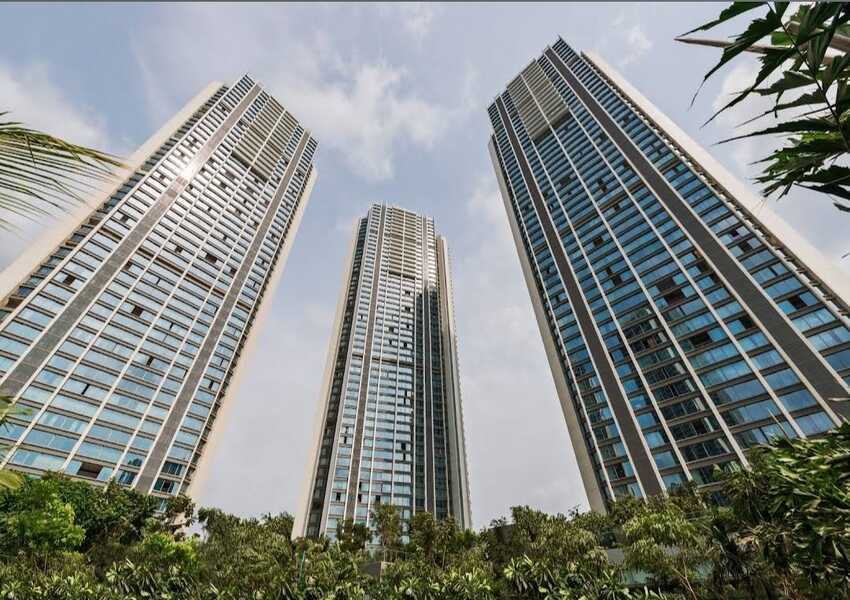 Fully Furnished 3 BHK Residential Apartment for Sale at Oberoi Esquire, Goregaon East