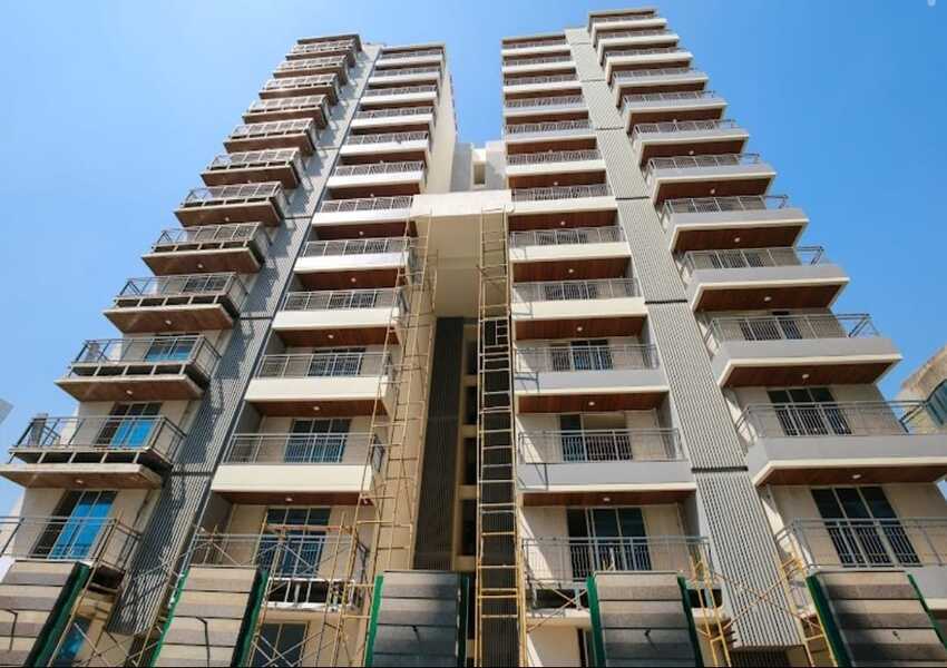 Furnished 4 BHK Residential Apartment with Balconies for Rent in Dhiraj Insignia, BKC, Bandra East.