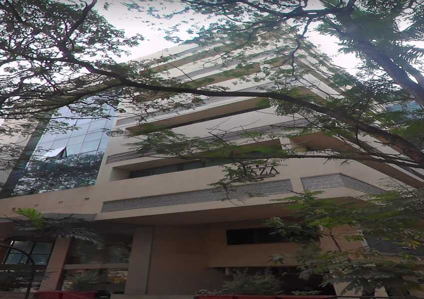 Pre Leased Fully Furnished Commercial Office Space of 1100 sq.ft. Carpet Area for Rent at Raheja Plaza, Andheri West.