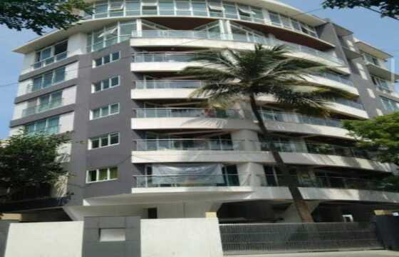 Semi Furnished 4 BHK Residential Apartment for Rent at Kakad Mansion Apartment, Santacruz West.