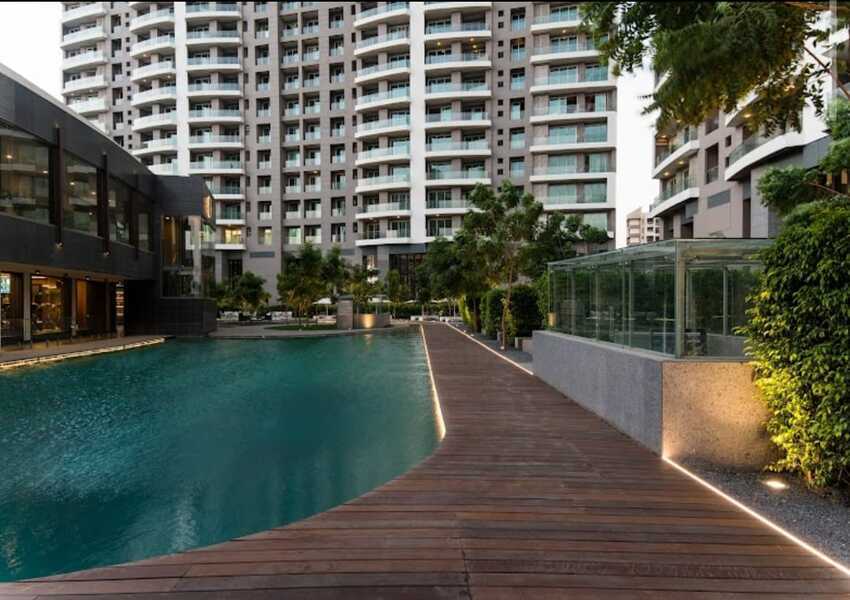 Jodi Residential Apartment for Sale at Windsor Grande Residency, Mhada Colony, Andheri West.