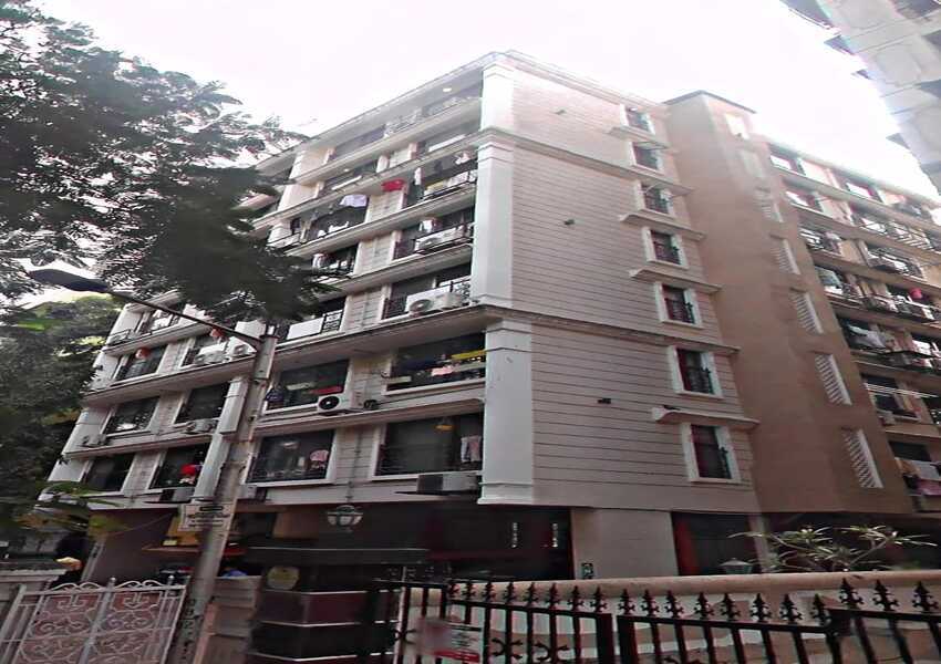 3 BHK Residential Apartment of 930 sq.ft. Carpet Area for Sale at Saket Residency, Vile Parle.