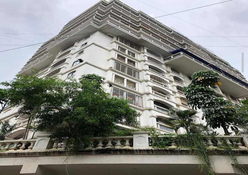4 BHK Residential Apartment for Rent at Quantum Park, Pali Hill, Bandra West.
