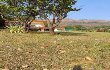 Sprawling 3 bedroom Bungalow, on 3 acres, Right on the Lake, for Homestay Holiday Stay in Kamshet