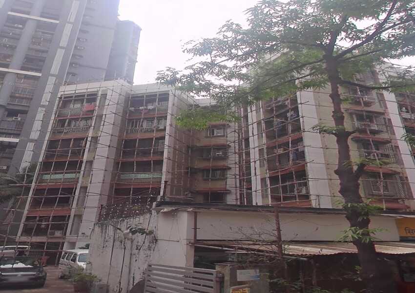 2 BHK Residential Apartment for Sale at Silver Arch, Andheri West.