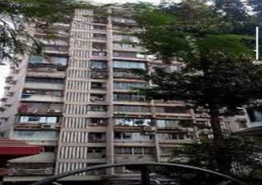 2 BHK Residential Apartment of 810 sq.ft. Area for Sale at Woodland , Oshiwara, Andheri West.