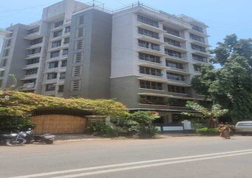 3 BHK Residential Apartment of 1100 sq.ft. Carpet Area for Sale at Dev Chhaya, Khar West.