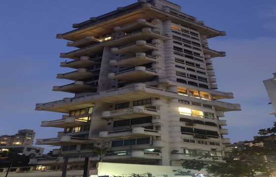 3 BHK Residential Apartment of 1100 sq.ft. Carpet Area for Sale at Mayfair Muse, Bandra West.