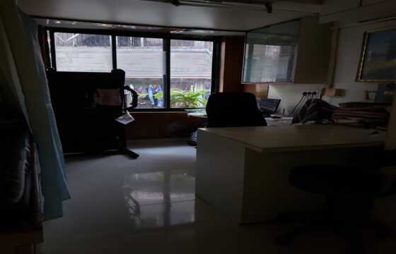 580 sq ft Office Space for Rent or Sale on Linking Road, Khar West, Suitable for Doctors or Office