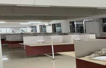 Commercial 288 Seater Office Space with 4500 sqft area Available for Rent in Thane