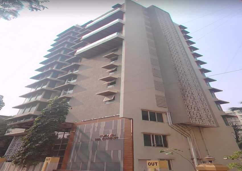 Fully Furnished 3 BHK Sea View Residential Apartment of 1050 sq.ft. Area for Rent at Kukreja Sea Garden, Santacruz West.