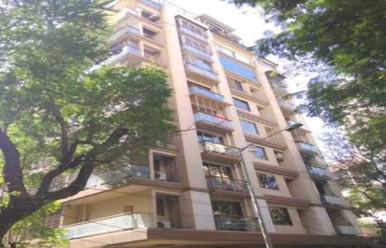 3 BHK Residential Flat for Rent at Warden Apartments, Turner Road, Bandra West.