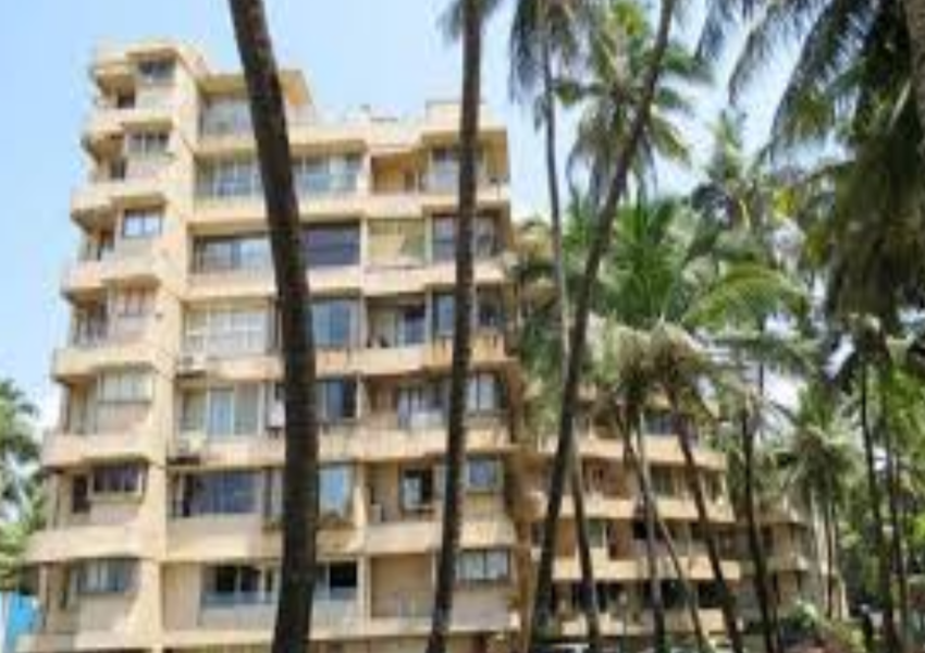 Sale 3 BHK Sea Touch Residential Apartment of 1450 sq.ft. area Juhu.