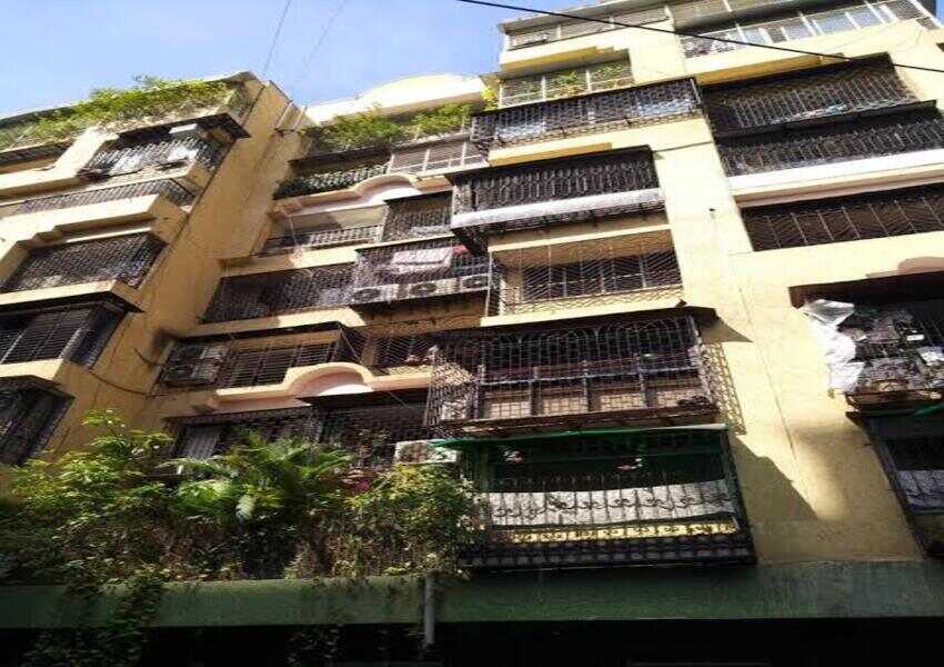 Fully Furnished 4 BHK Residential Apartment for Rent at Hill Post, Rizvi Complex, Bandra West.