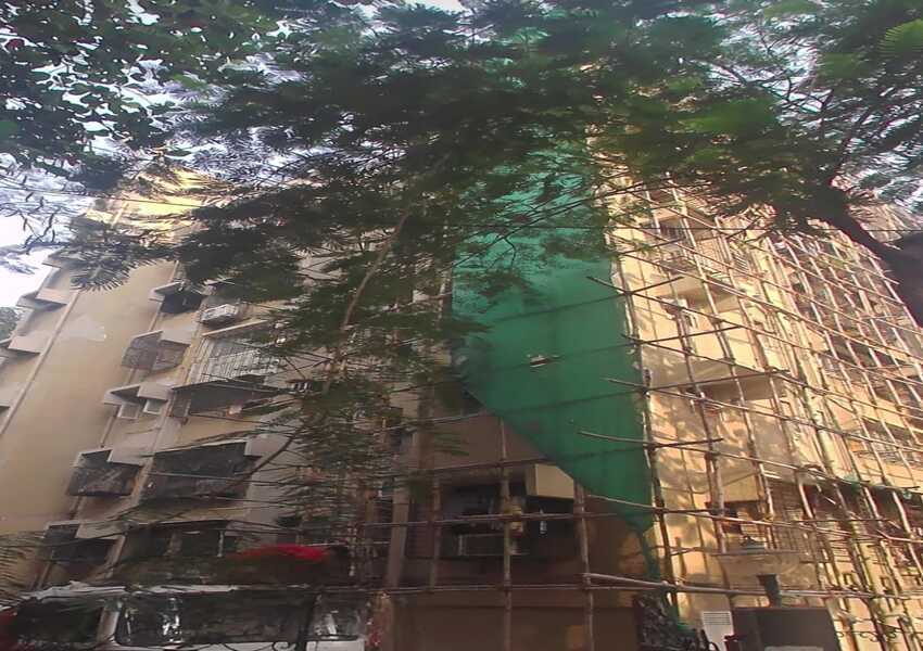 1 BHK Pre Redevelopment Apartment of 426 sq.ft. Carpet Area at Padmavati Apartment, Lokhandwala Market, Andheri West.